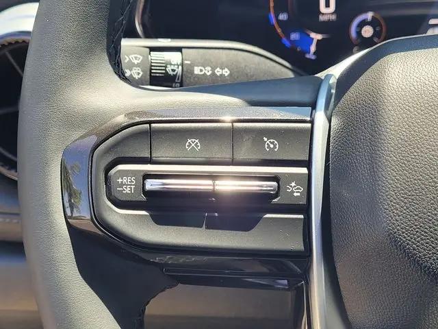 2024 Chevrolet Colorado 2WD LT