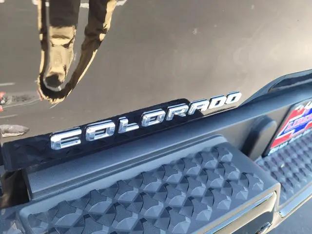 2024 Chevrolet Colorado 2WD LT