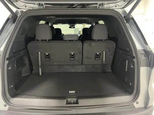 2026 Chevrolet Traverse AWD LT
