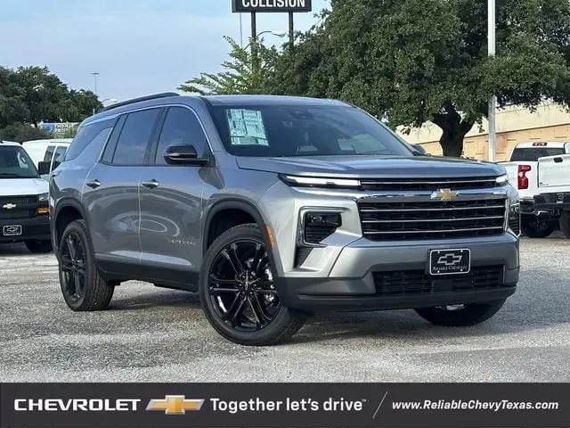 2026 Chevrolet Traverse FWD LT