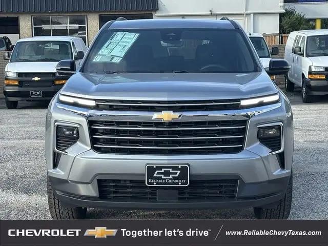 2026 Chevrolet Traverse FWD LT