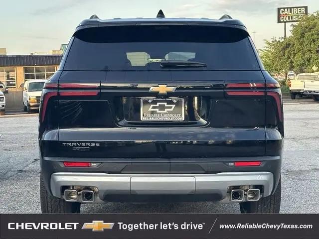 2026 Chevrolet Traverse FWD LT