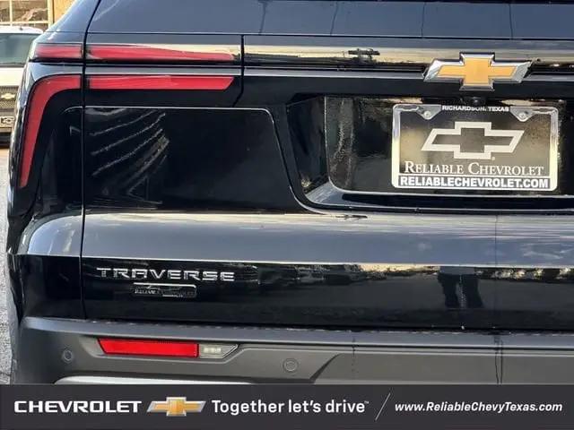 2026 Chevrolet Traverse FWD LT