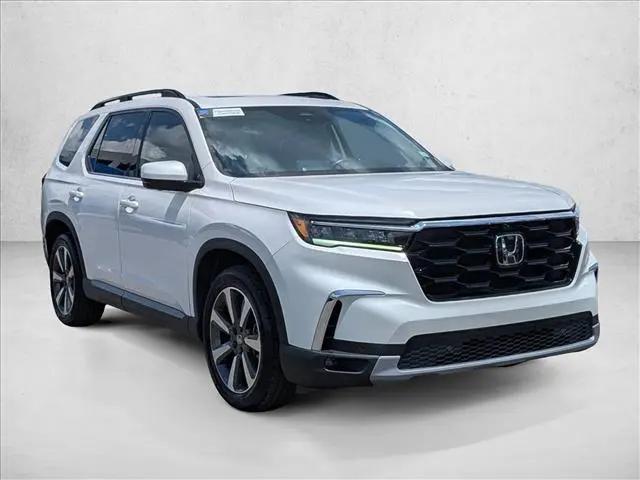 2023 Honda Pilot AWD Elite