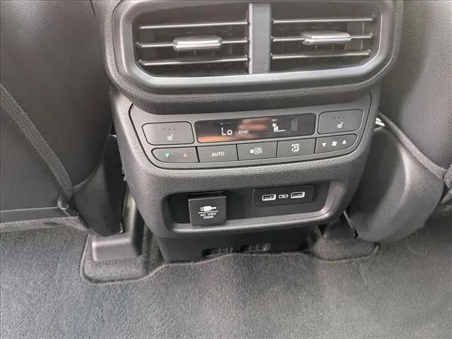 2023 Honda Pilot AWD Elite