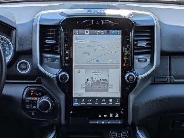 2023 Ram 1500 Big Horn Crew Cab 4x4 5'7" Box