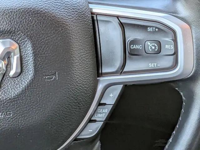 2023 Ram 1500 Big Horn Crew Cab 4x4 5'7" Box