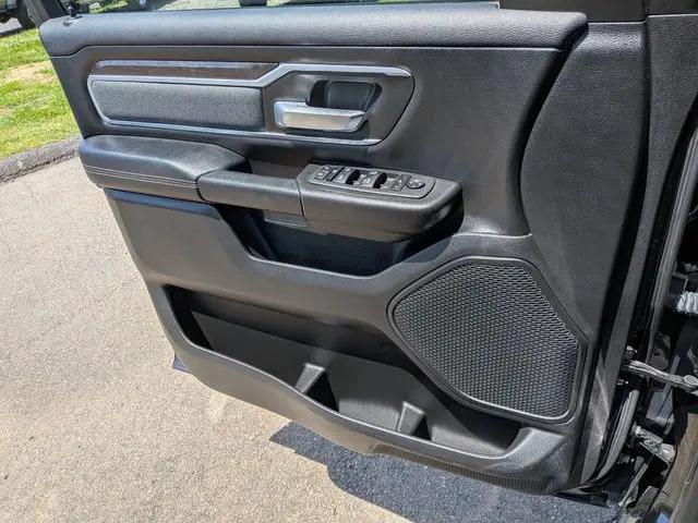 2023 Ram 1500 Big Horn Crew Cab 4x4 5'7" Box