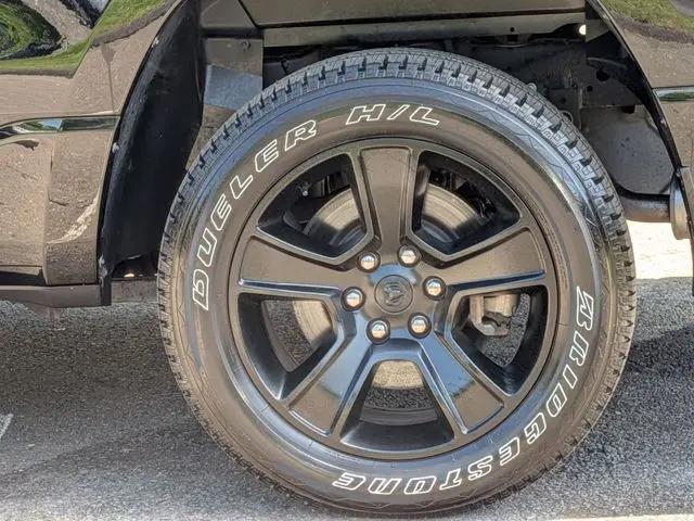 2023 Ram 1500 Big Horn Crew Cab 4x4 5'7" Box