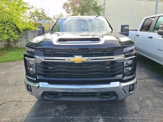 2025 Chevrolet Silverado 2500HD 4WD Crew Cab Standard Bed LT