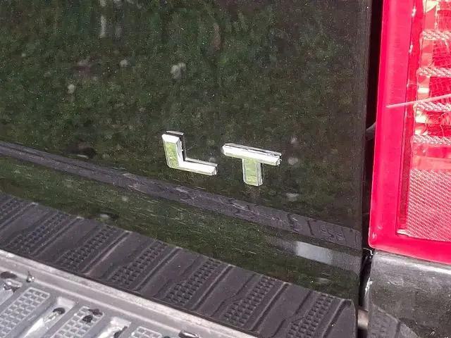 2025 Chevrolet Silverado 2500HD 4WD Crew Cab Standard Bed LT