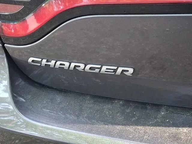 2017 Dodge Charger SXT RWD