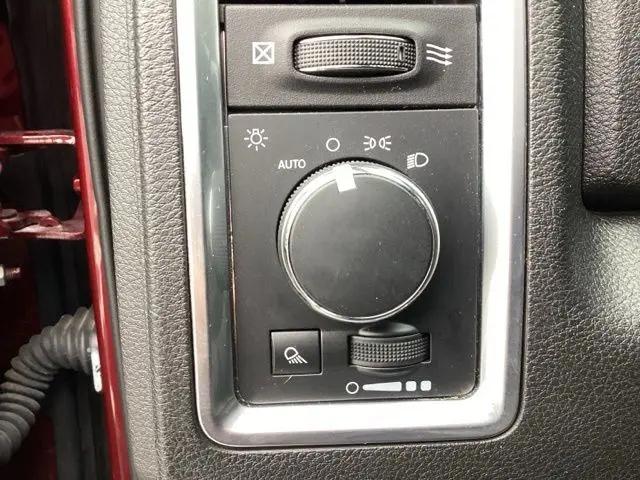 2024 Ram 1500 Classic SLT Quad Cab 4x4 6'4" Box