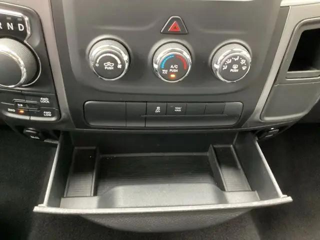 2024 Ram 1500 Classic SLT Quad Cab 4x4 6'4" Box