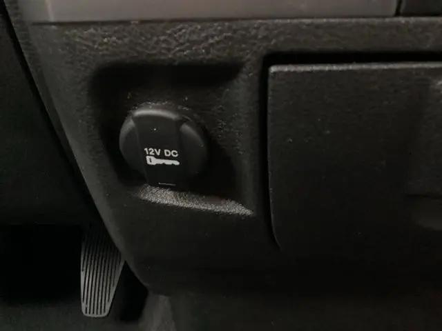 2024 Ram 1500 Classic SLT Quad Cab 4x4 6'4" Box