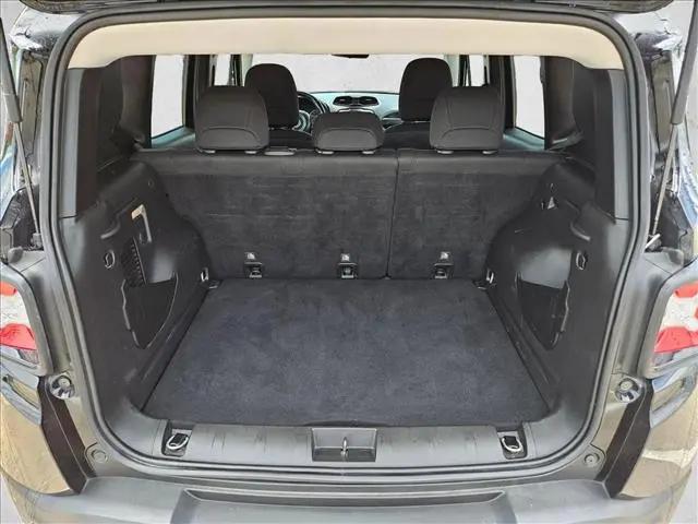 2020 Jeep Renegade Altitude FWD
