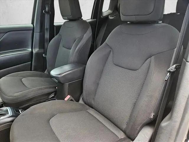 2020 Jeep Renegade Altitude FWD