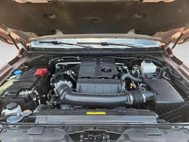 2025 Nissan Frontier Crew Cab PRO-X 4x2