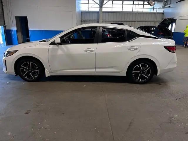 2024 Nissan Sentra SV Xtronic CVT