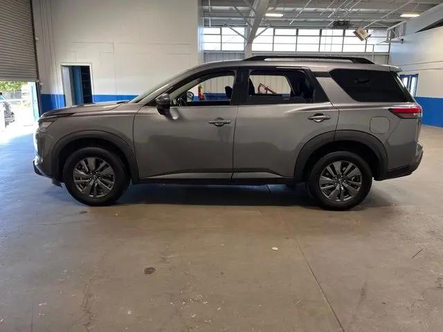 2024 Nissan Pathfinder SV FWD