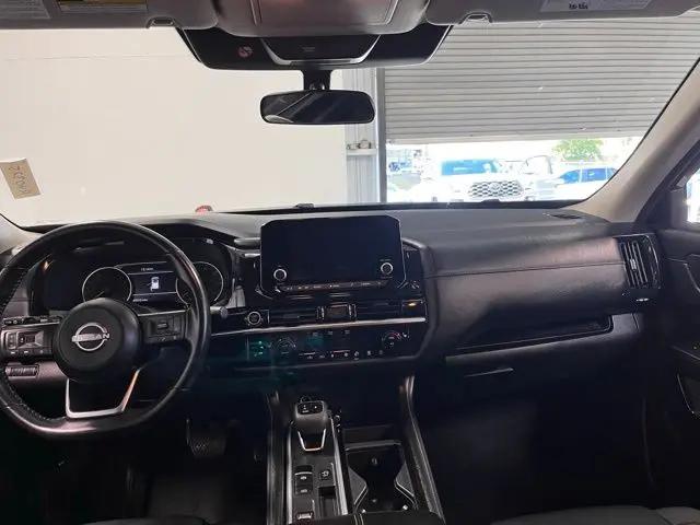 2024 Nissan Pathfinder SV FWD