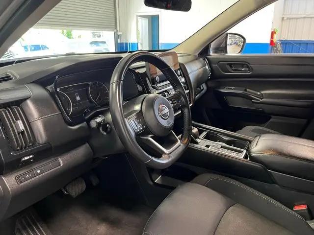 2024 Nissan Pathfinder SV FWD