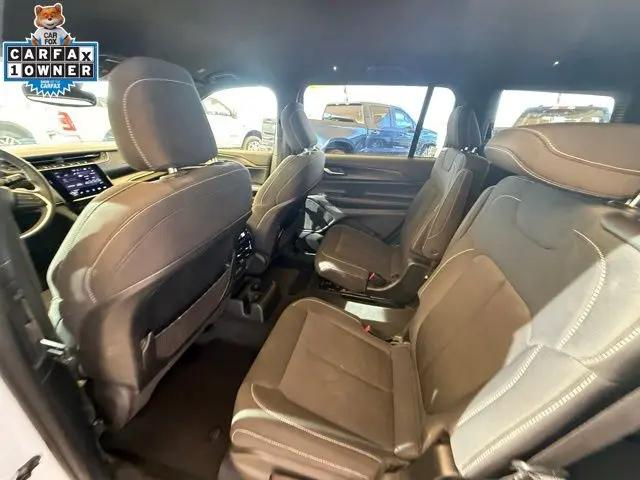 2024 Jeep Grand Cherokee L Laredo 4x4