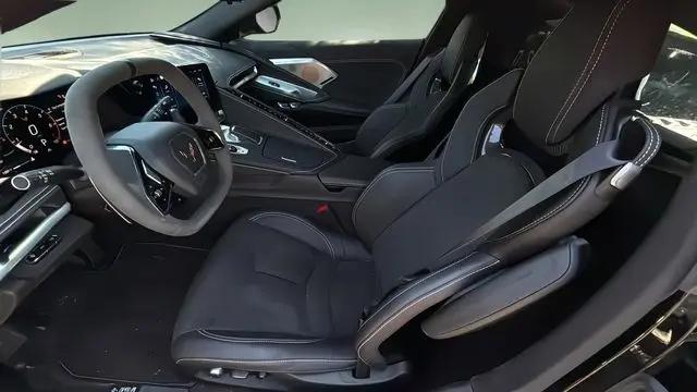 2024 Chevrolet Corvette 2LT