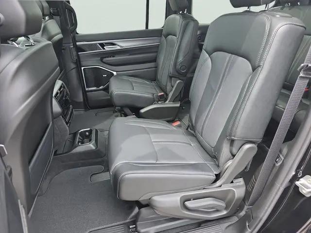 2026 Jeep Grand Wagoneer Limited Altitude 4x4