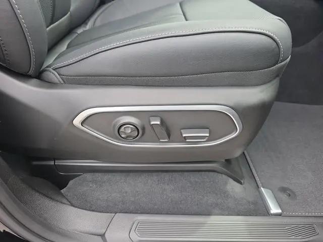 2026 Jeep Grand Wagoneer Limited Altitude 4x4