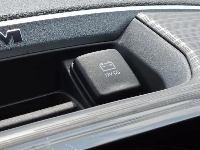 2023 Ram 1500 Laramie Crew Cab 4x4 6'4" Box