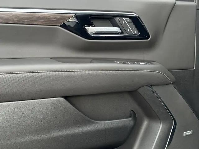 2026 Chevrolet Tahoe 4WD Premier