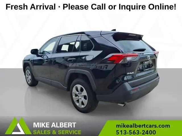 2022 Toyota RAV4 LE