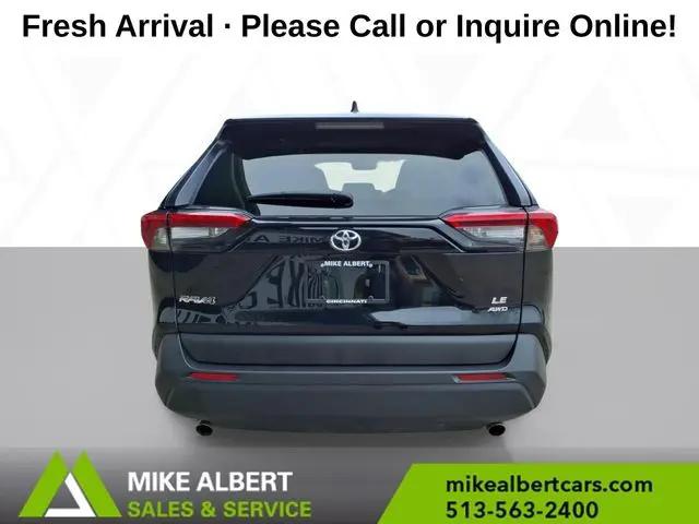 2022 Toyota RAV4 LE