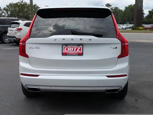 2021 Volvo XC90 T6 Momentum 7 Passenger