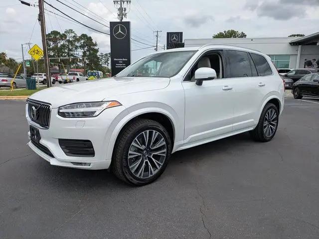 2021 Volvo XC90 T6 Momentum 7 Passenger