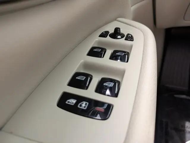 2021 Volvo XC90 T6 Momentum 7 Passenger
