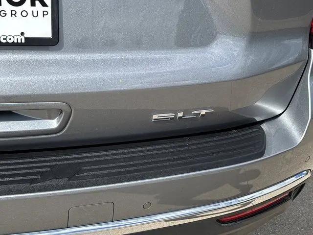 2023 GMC Yukon XL 4WD SLT