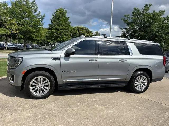 2023 GMC Yukon XL 4WD SLT