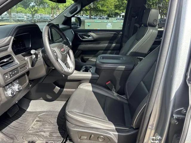 2023 GMC Yukon XL 4WD SLT