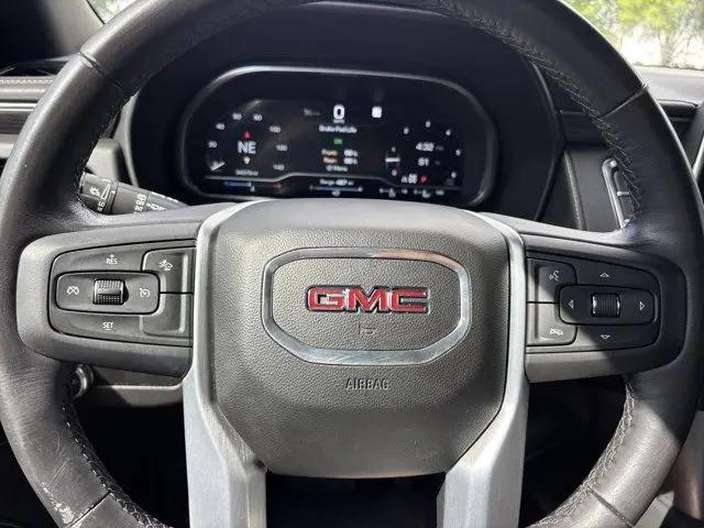 2023 GMC Yukon XL 4WD SLT