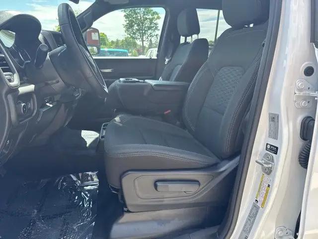 2025 Ram 1500 Tradesman Crew Cab 4x4 5'7" Box