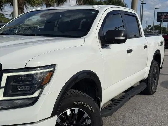 2021 Nissan Titan Crew Cab PRO-4X 4x4