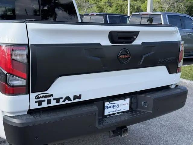 2021 Nissan Titan Crew Cab PRO-4X 4x4