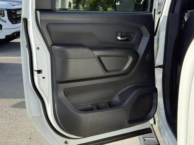 2021 Nissan Titan Crew Cab PRO-4X 4x4