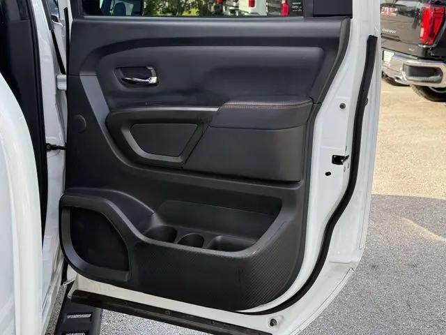 2021 Nissan Titan Crew Cab PRO-4X 4x4