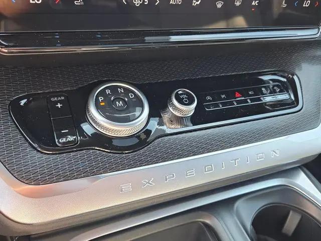 2026 Ford Expedition Max Platinum MAX