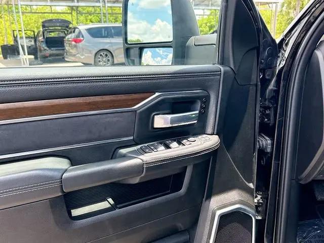 2024 Ram 2500 Laramie Crew Cab 4x4 6'4" Box