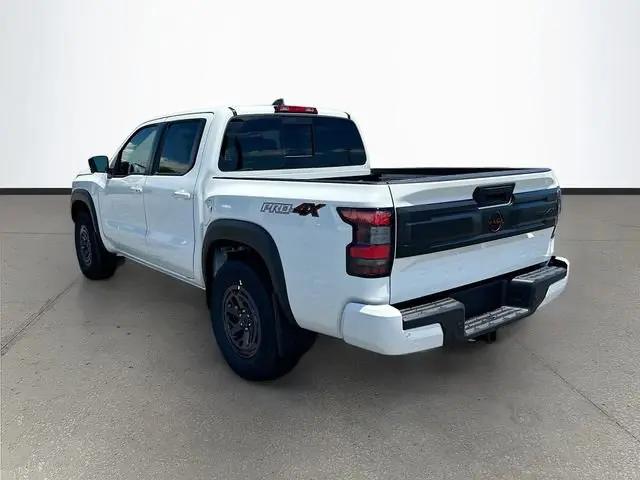 2026 Nissan Frontier Crew Cab PRO-4X 4x4