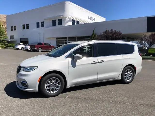 2021 Chrysler Pacifica Touring
